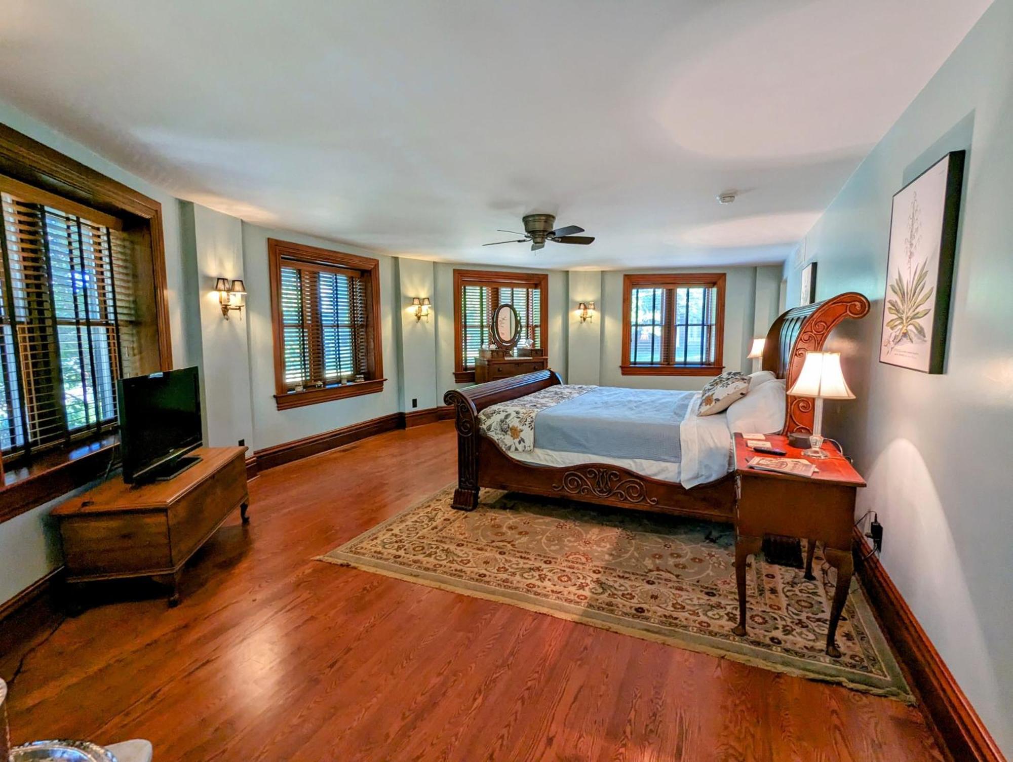 Gothic Heights Inn Clifton Heights Værelse billede